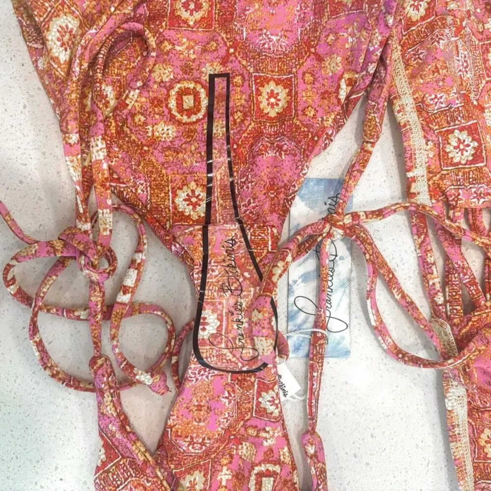 Frankies Bikinis nwt frankie’s